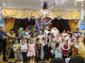 В Клинцах Брянской области детей из малообеспеченных семей и семей, находящихся в трудной жизненной ситуации, поздравили с Новым годом