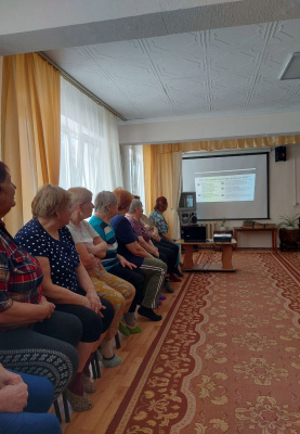 В КЦСОН Дятьковского района для граждан пожилого возраста проведено очередное онлайн-занятие по финансовой грамотности на тему: «Что нужно знать и как избежать ошибок при выборе вклада?»